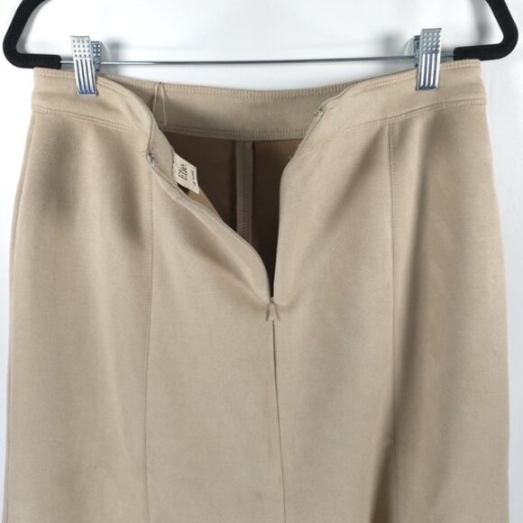 NWT ELIE. ELIE TAHARI FAUX SUEDE LEATHER Flare Hem Skirt ЕН341087 Size 10, 8 - Picture 3 of 5